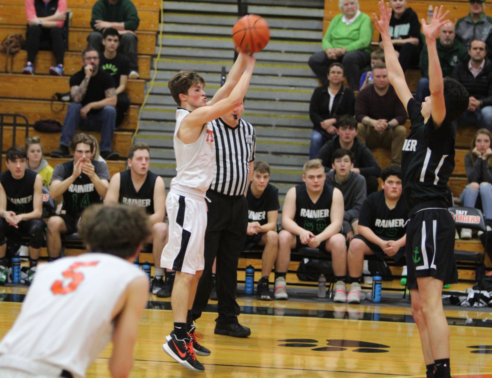 basketball.jpg